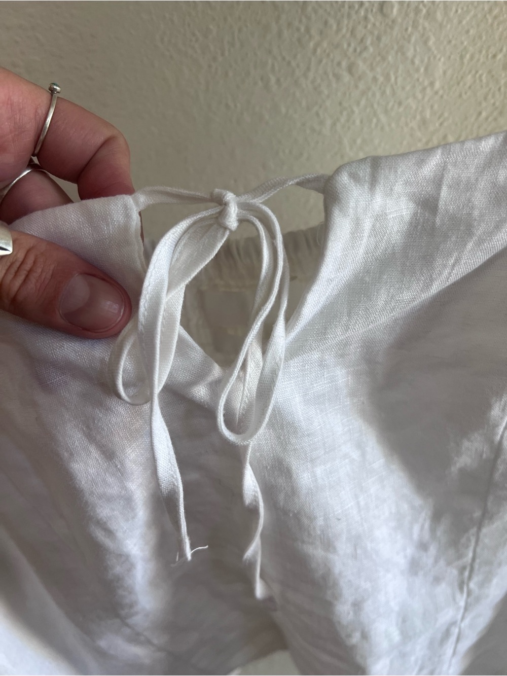 H&M White Puff Sleeve Peasant Top - Picture 4 of 9